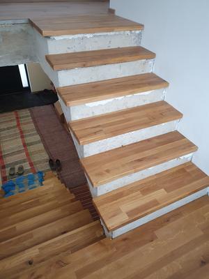 Drevene schody - DUB cink - Obrázok č. 1